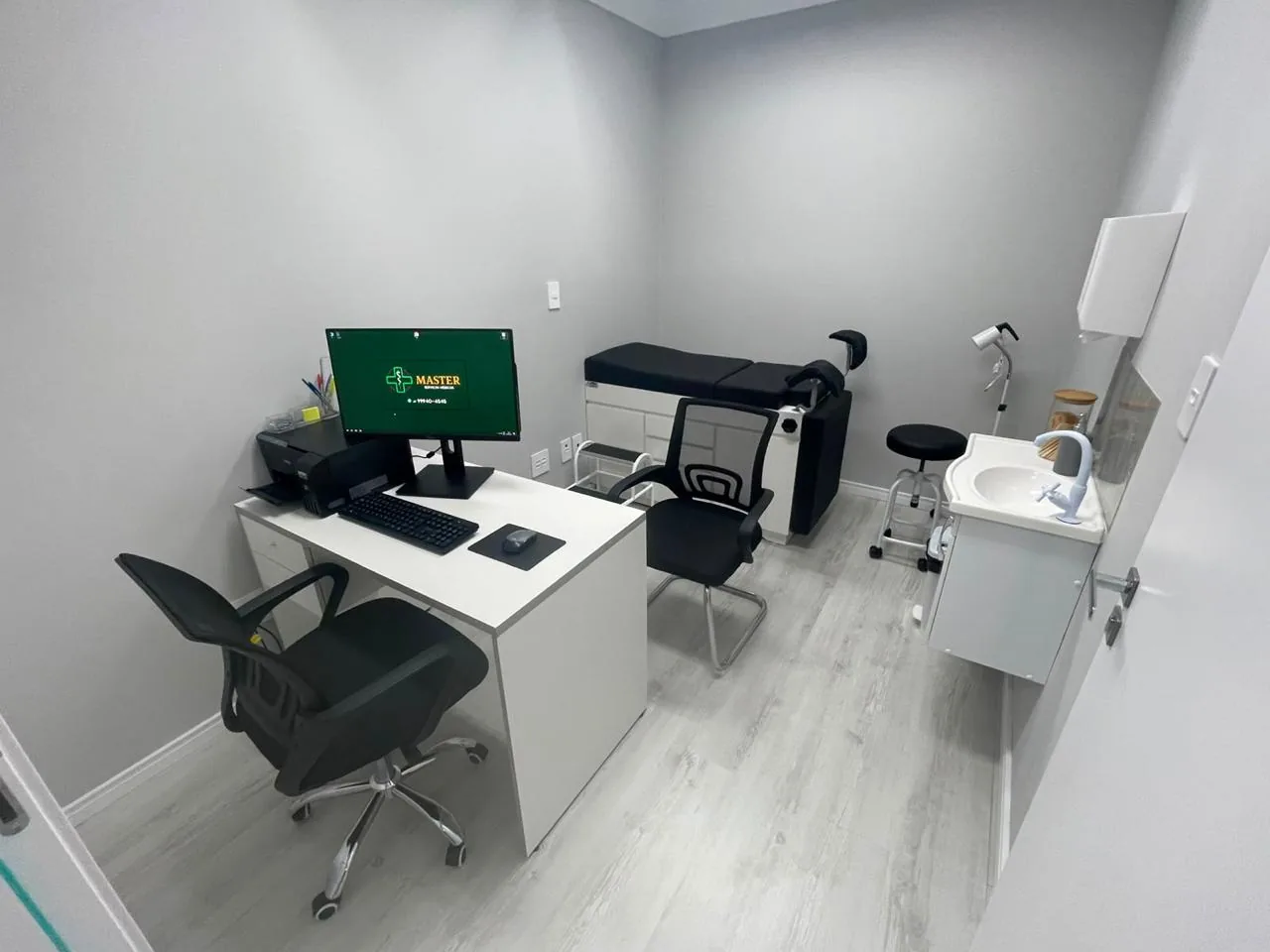 Consultório da unidade SMT Ocupacional em Camboriú